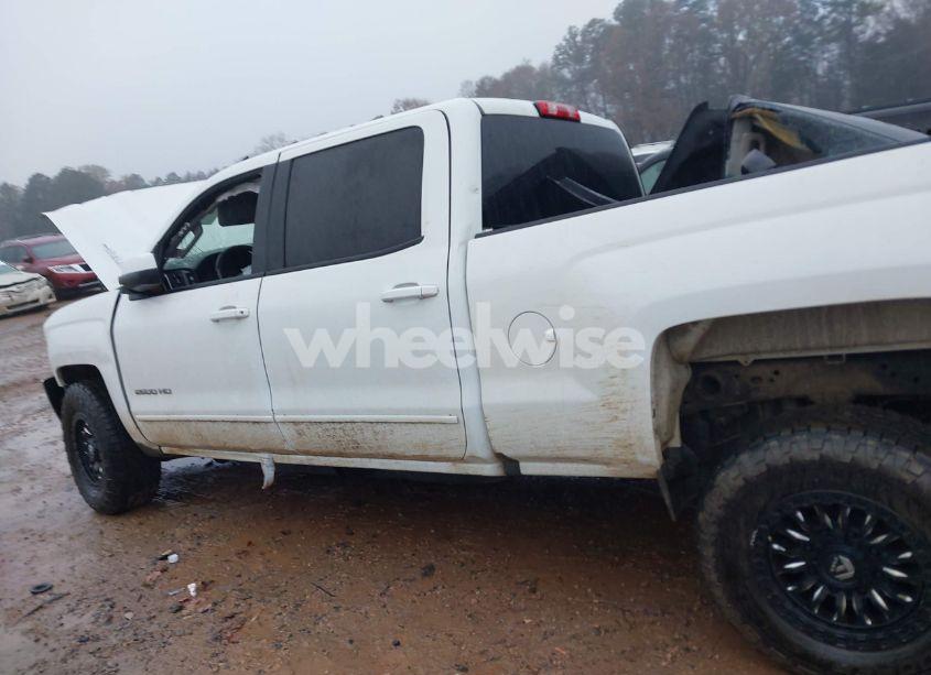 Photo 14 of 2017 Chevrolet Silverado 2500HD LT (VIN 1GC1KVEY5HF165951)