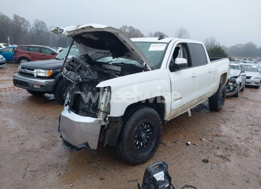 Photo 2 of 2017 Chevrolet Silverado 2500HD LT (VIN 1GC1KVEY5HF165951)