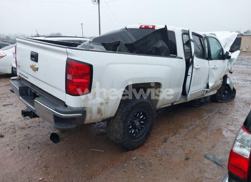 Photo 4 of 2017 Chevrolet Silverado 2500HD LT (VIN 1GC1KVEY5HF165951)