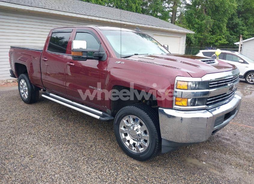 2017 Chevrolet Silverado 2500HD LT (VIN 1GC1KVEY7HF112894) main photo