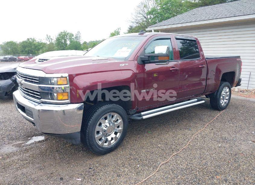 Photo 2 of 2017 Chevrolet Silverado 2500HD LT (VIN 1GC1KVEY7HF112894)