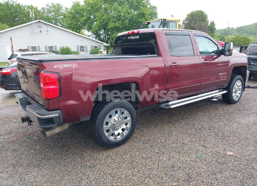 Photo 4 of 2017 Chevrolet Silverado 2500HD LT (VIN 1GC1KVEY7HF112894)