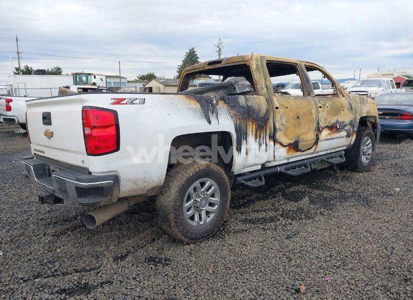Photo 4 of 2018 Chevrolet Silverado 2500HD LT (VIN 1GC1KVEY7JF229459)