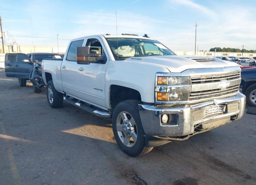 2018 Chevrolet Silverado 2500HD LT (VIN 1GC1KVEY8JF136689) main photo