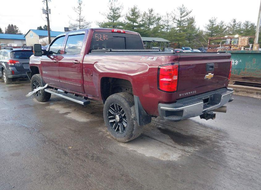 Photo 3 of 2017 Chevrolet Silverado 2500HD LT (VIN 1GC1KVEYXHF135280)