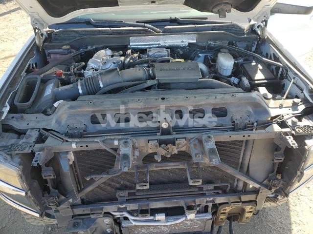 Photo 10 of 2018 CHEVROLET SILVERADO K2500 HEAVY DUTY LT (VIN 1GC1KVEYXJF273908)