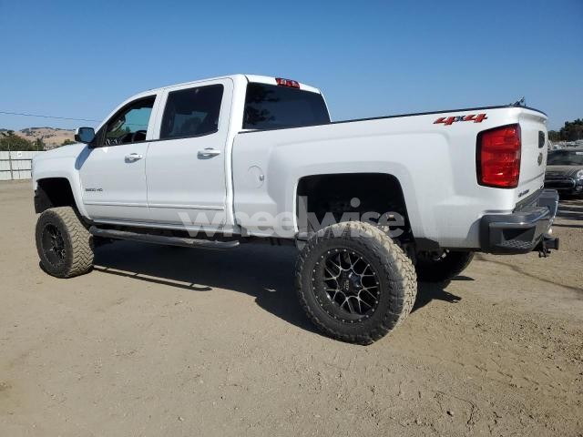 Photo 3 of 2018 CHEVROLET SILVERADO K2500 HEAVY DUTY LT (VIN 1GC1KVEYXJF273908)