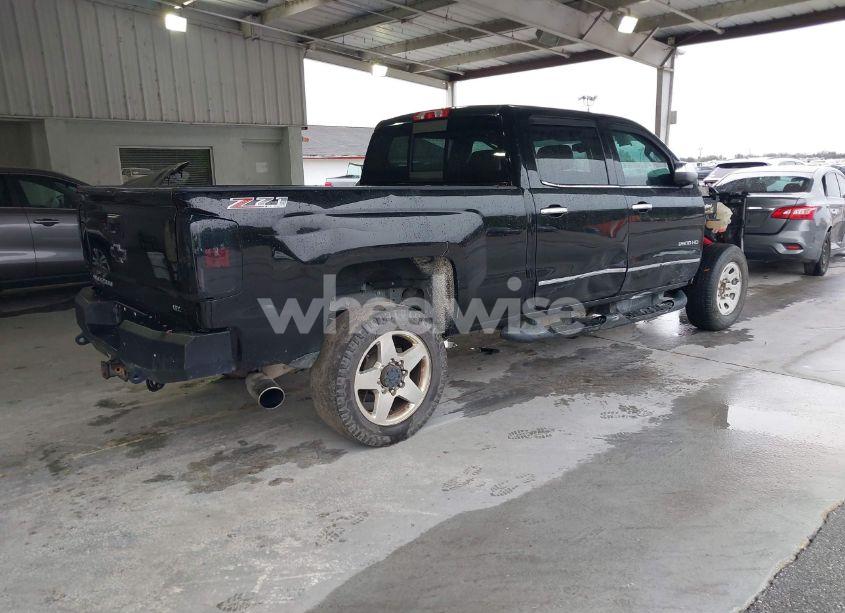 Photo 4 of 2015 Chevrolet Silverado 2500HD LTZ (VIN 1GC1KWE80FF592683)