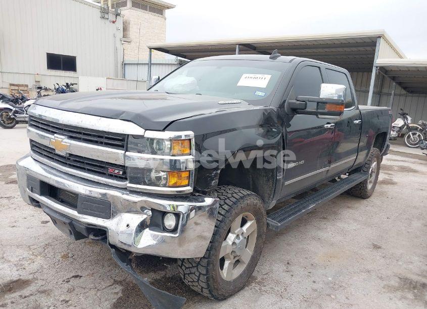Photo 2 of 2016 Chevrolet Silverado 2500HD LTZ (VIN 1GC1KWE80GF218852)