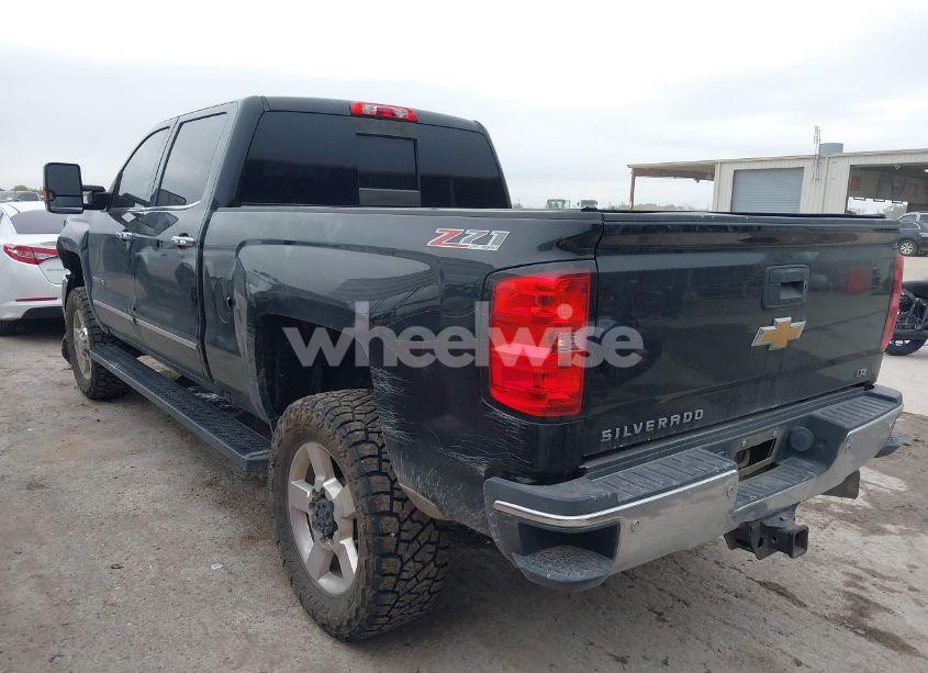 Photo 3 of 2016 Chevrolet Silverado 2500HD LTZ (VIN 1GC1KWE80GF218852)