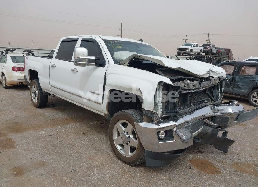 2015 Chevrolet Silverado 2500HD LTZ (VIN 1GC1KWE81FF196973) main photo