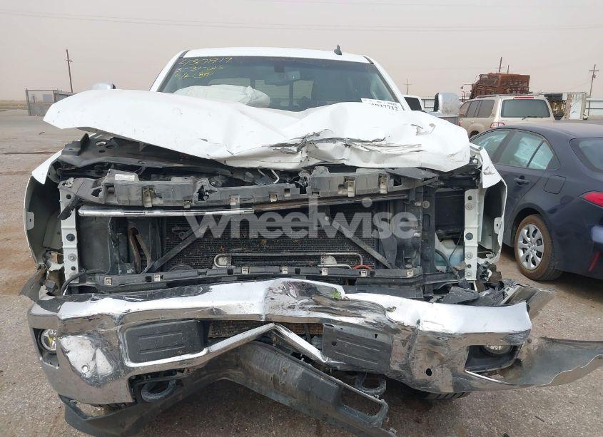 Photo 13 of 2015 Chevrolet Silverado 2500HD LTZ (VIN 1GC1KWE81FF196973)