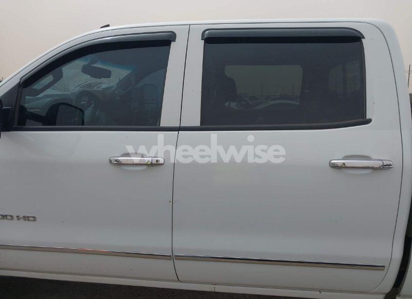 Photo 15 of 2015 Chevrolet Silverado 2500HD LTZ (VIN 1GC1KWE81FF196973)