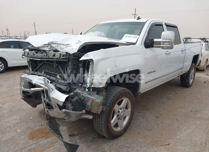 Photo 2 of 2015 Chevrolet Silverado 2500HD LTZ (VIN 1GC1KWE81FF196973)