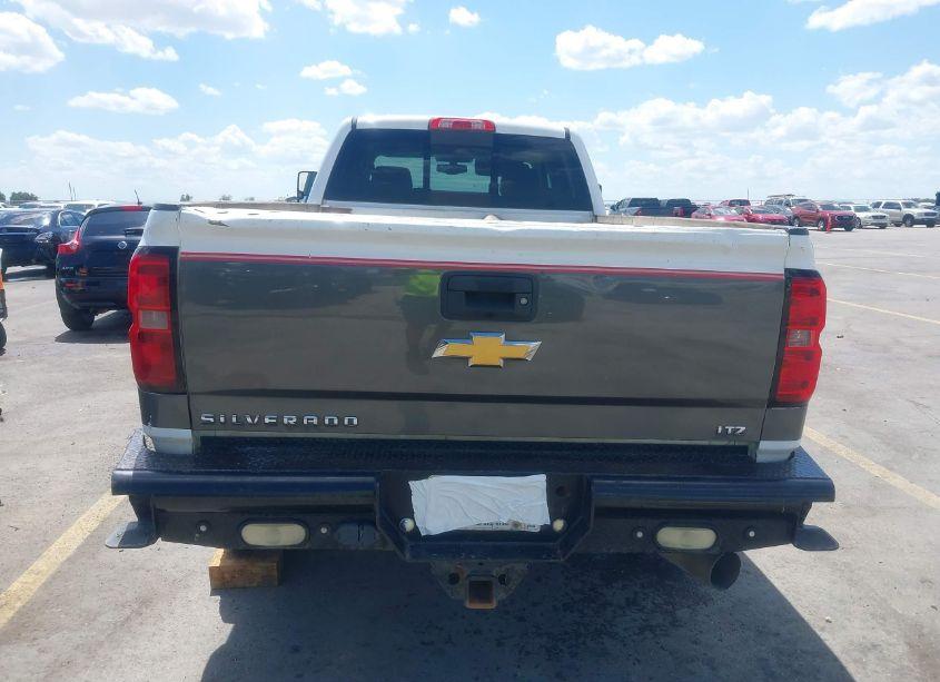 Photo 16 of 2015 Chevrolet Silverado 2500HD LTZ (VIN 1GC1KWE81FF519077)