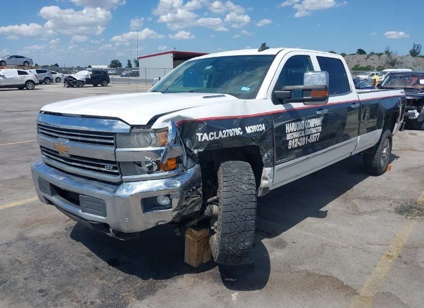 Photo 2 of 2015 Chevrolet Silverado 2500HD LTZ (VIN 1GC1KWE81FF519077)