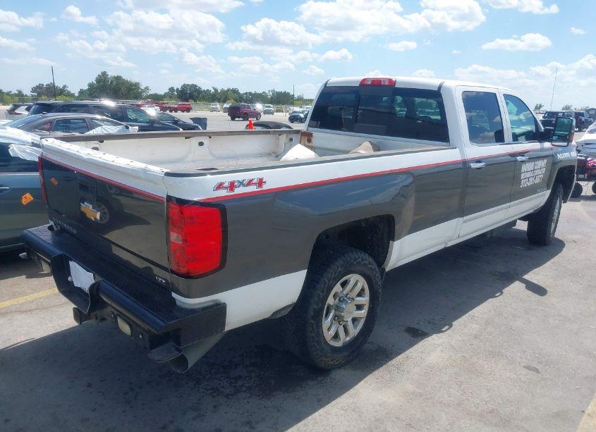 Photo 4 of 2015 Chevrolet Silverado 2500HD LTZ (VIN 1GC1KWE81FF519077)