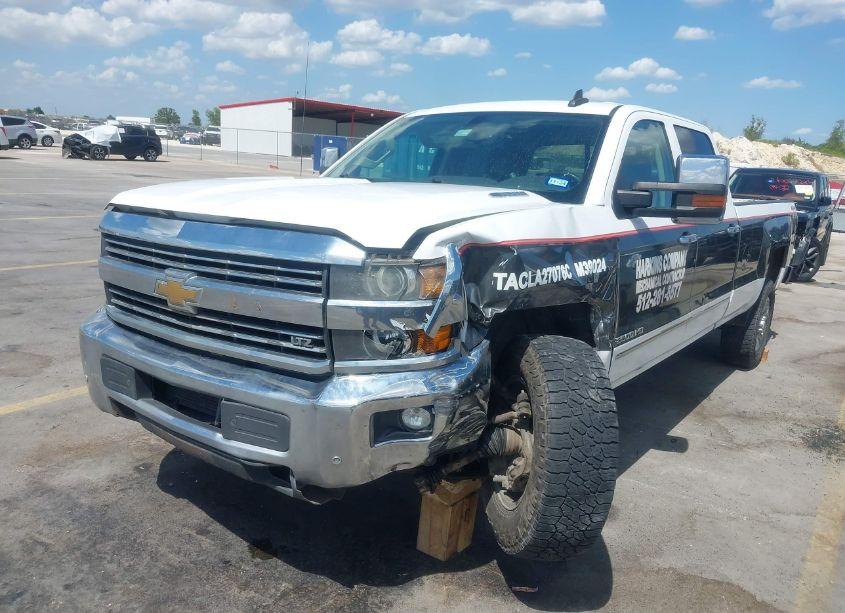 Photo 6 of 2015 Chevrolet Silverado 2500HD LTZ (VIN 1GC1KWE81FF519077)
