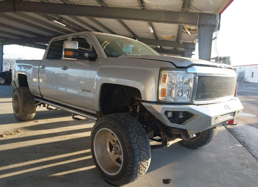 2015 Chevrolet Silverado 2500HD LTZ (VIN 1GC1KWE81FF671392) main photo