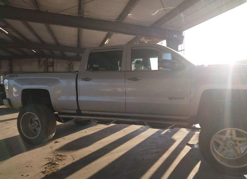 Photo 13 of 2015 Chevrolet Silverado 2500HD LTZ (VIN 1GC1KWE81FF671392)