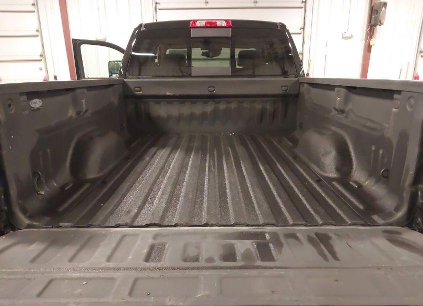 Photo 18 of 2015 Chevrolet Silverado 2500HD LTZ (VIN 1GC1KWE82FF671031)