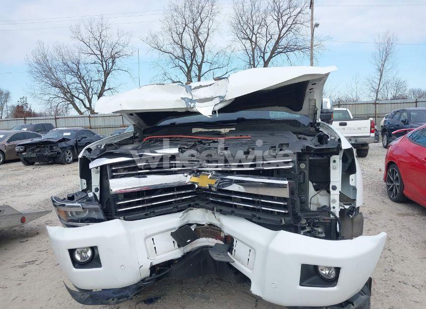 Photo 12 of 2015 Chevrolet Silverado 2500HD LTZ (VIN 1GC1KWE82FF678190)