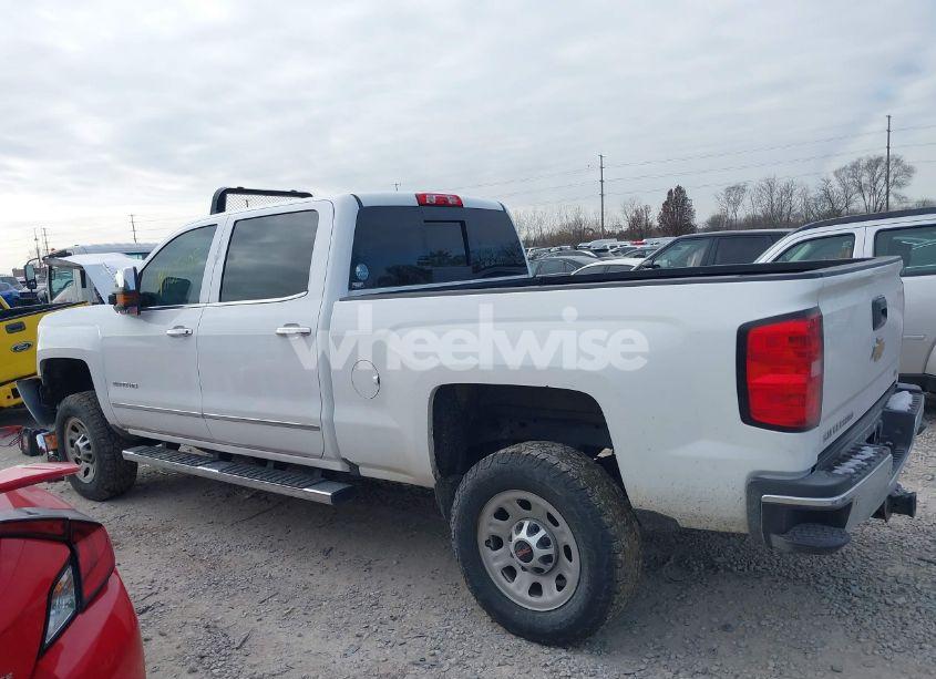 Photo 14 of 2015 Chevrolet Silverado 2500HD LTZ (VIN 1GC1KWE82FF678190)