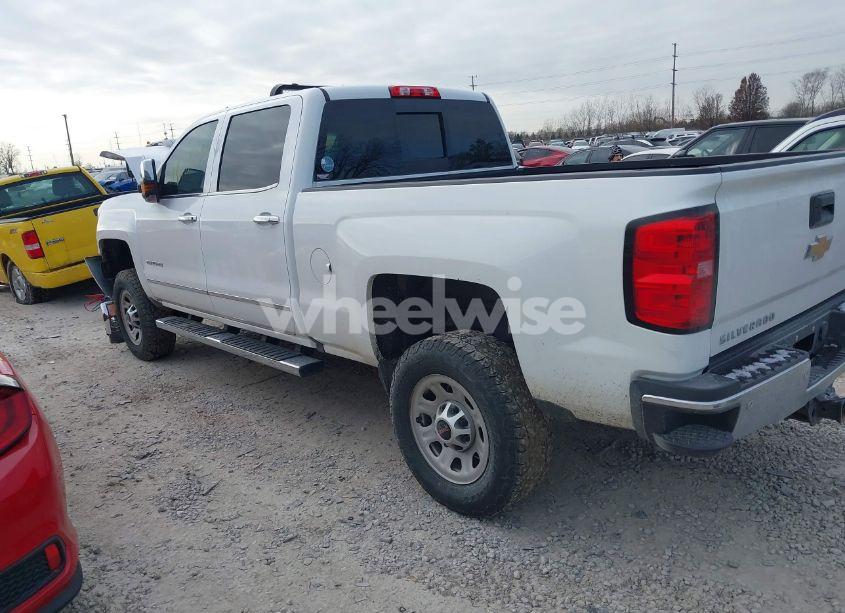 Photo 3 of 2015 Chevrolet Silverado 2500HD LTZ (VIN 1GC1KWE82FF678190)