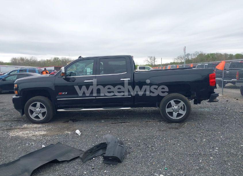 Photo 15 of 2016 Chevrolet Silverado 2500HD LTZ (VIN 1GC1KWE82GF276364)