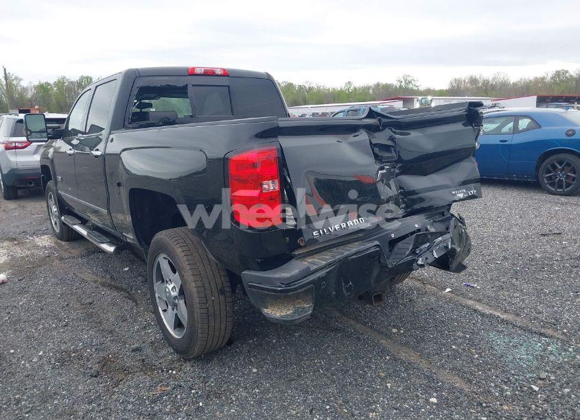 Photo 3 of 2016 Chevrolet Silverado 2500HD LTZ (VIN 1GC1KWE82GF276364)