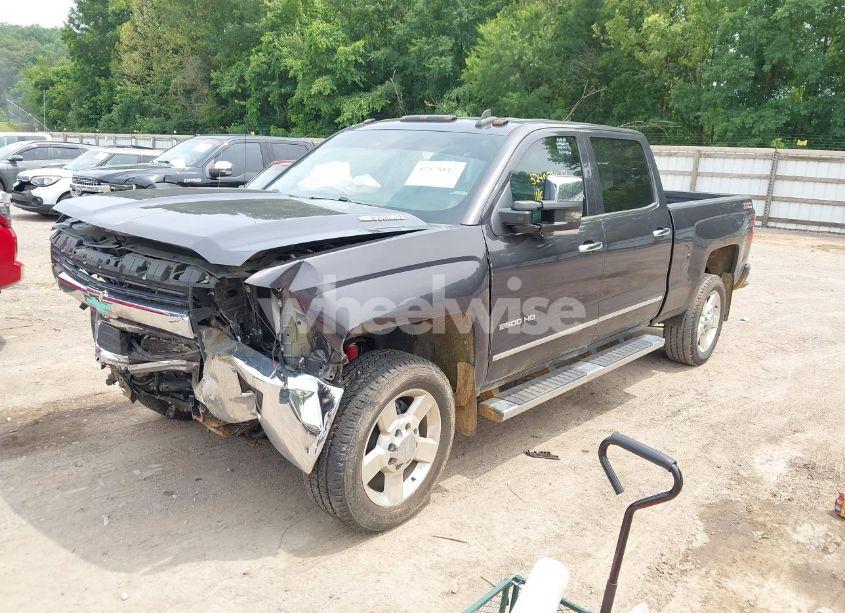 Photo 2 of 2016 Chevrolet Silverado 2500HD LTZ (VIN 1GC1KWE83GF187337)
