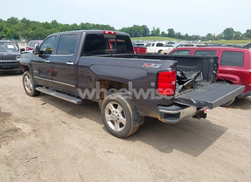 Photo 3 of 2016 Chevrolet Silverado 2500HD LTZ (VIN 1GC1KWE83GF187337)