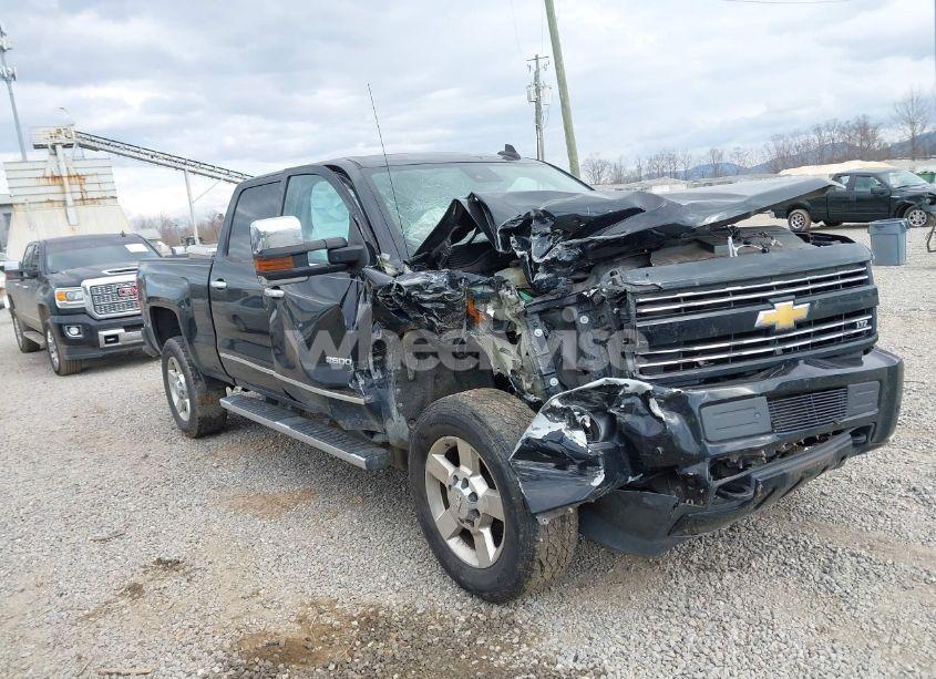 2016 Chevrolet Silverado 2500HD LTZ (VIN 1GC1KWE83GF199150) main photo