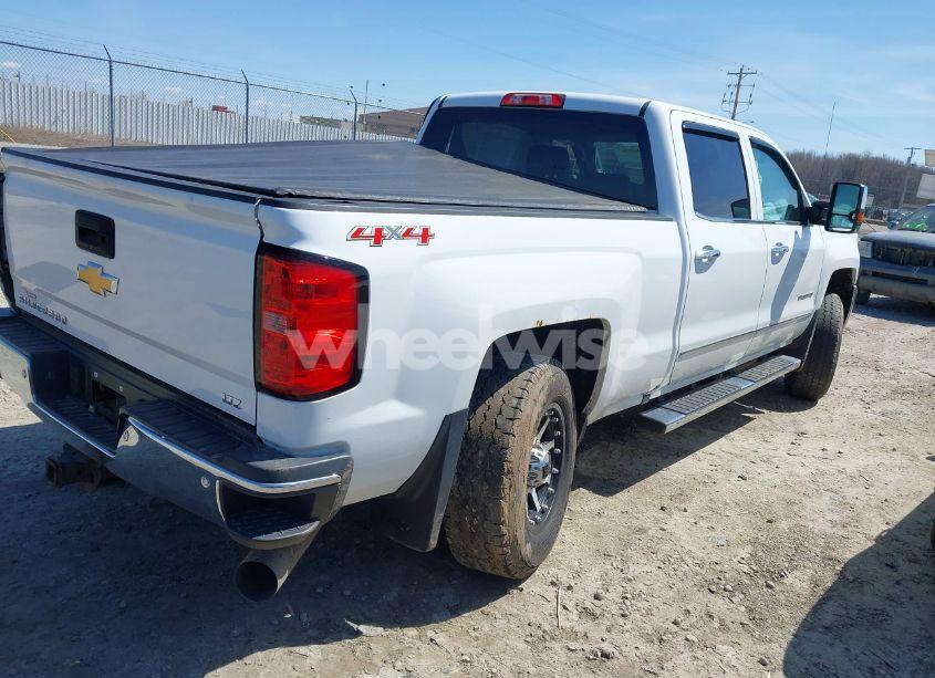 Photo 4 of 2015 Chevrolet Silverado 2500HD LTZ (VIN 1GC1KWE84FF682323)