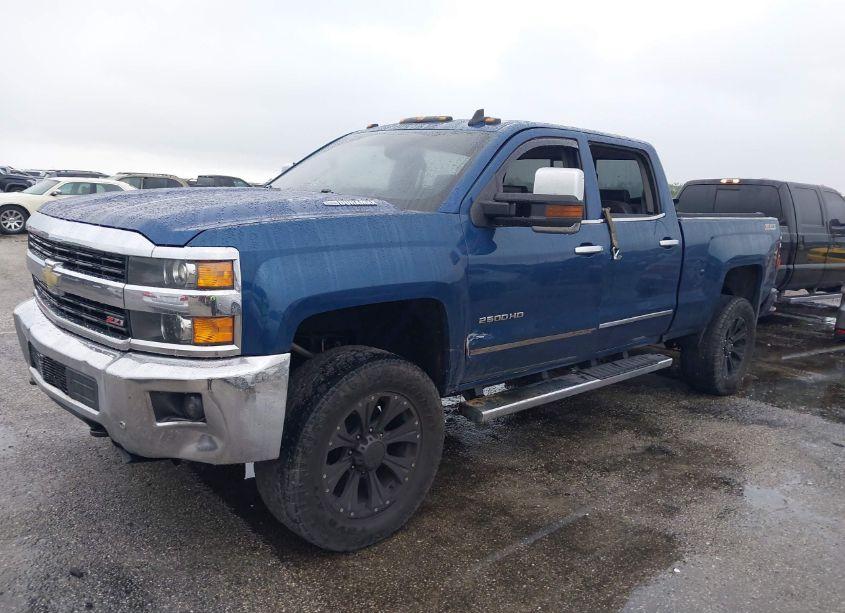 Photo 2 of 2016 Chevrolet Silverado 2500HD LTZ (VIN 1GC1KWE84GF215470)