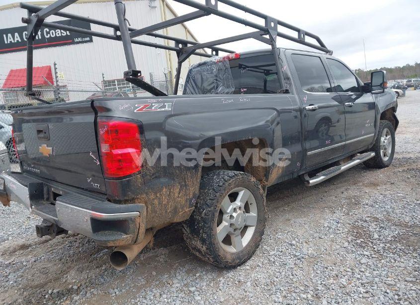 Photo 4 of 2016 Chevrolet Silverado 2500HD LTZ (VIN 1GC1KWE85GF106340)