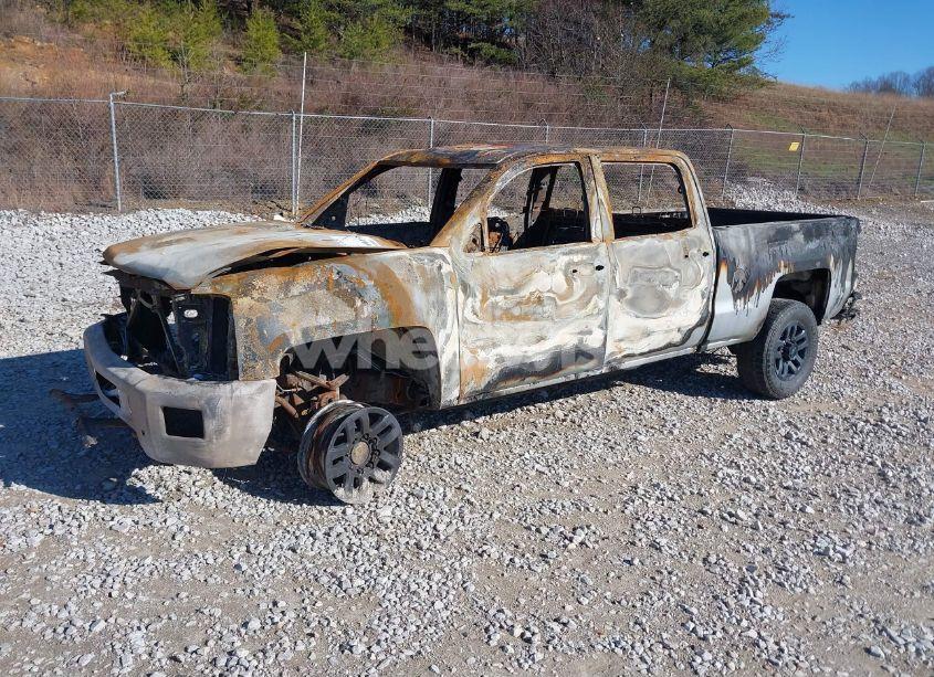 Photo 2 of 2016 Chevrolet Silverado 2500HD LTZ (VIN 1GC1KWE85GF135305)