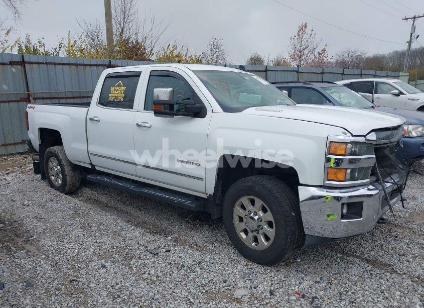 Photo 13 of 2016 Chevrolet Silverado 2500HD LTZ (VIN 1GC1KWE85GF182981)