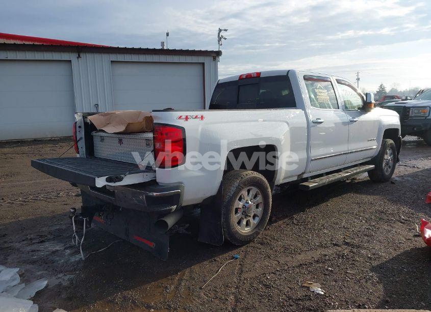 Photo 4 of 2016 Chevrolet Silverado 2500HD LTZ (VIN 1GC1KWE85GF182981)