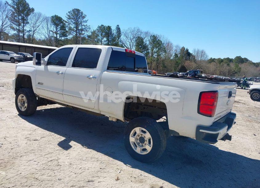 Photo 3 of 2016 Chevrolet Silverado 2500HD LTZ (VIN 1GC1KWE86GF185338)