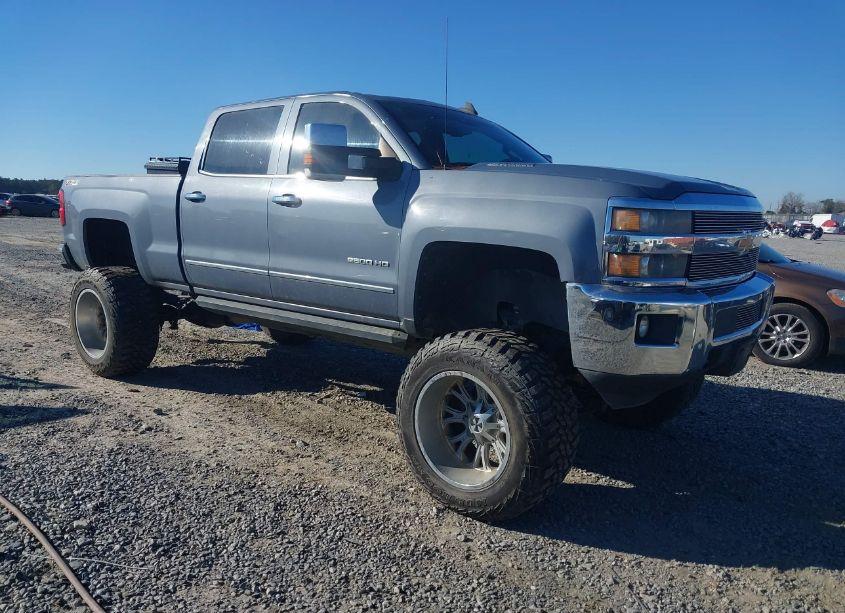 2015 Chevrolet Silverado 2500HD LTZ (VIN 1GC1KWE87FF611648) main photo