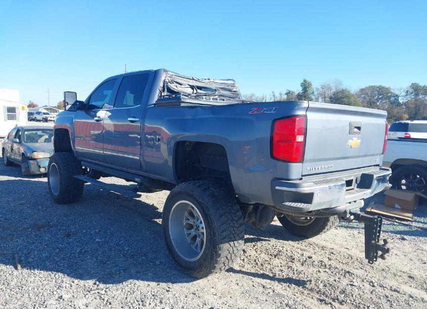 Photo 3 of 2015 Chevrolet Silverado 2500HD LTZ (VIN 1GC1KWE87FF611648)