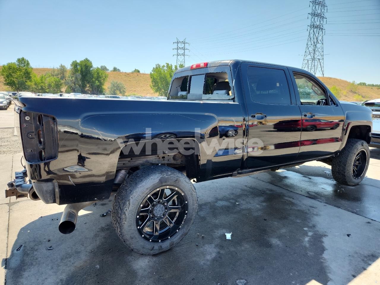 Photo 3 of 2016 CHEVROLET SILVERADO K2500 HEAVY DUTY LTZ (VIN 1GC1KWE87GF103231)