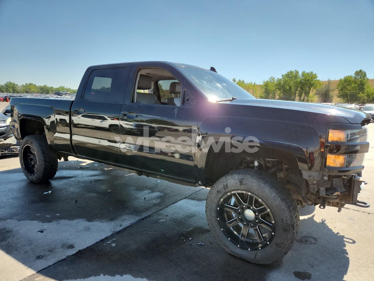 Photo 4 of 2016 CHEVROLET SILVERADO K2500 HEAVY DUTY LTZ (VIN 1GC1KWE87GF103231)