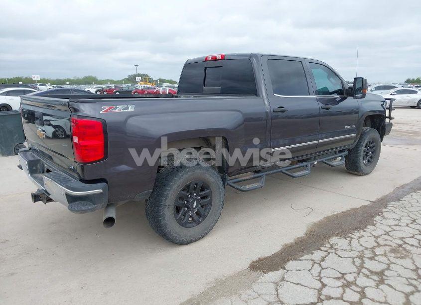 Photo 4 of 2016 Chevrolet Silverado 2500HD LTZ (VIN 1GC1KWE87GF105951)