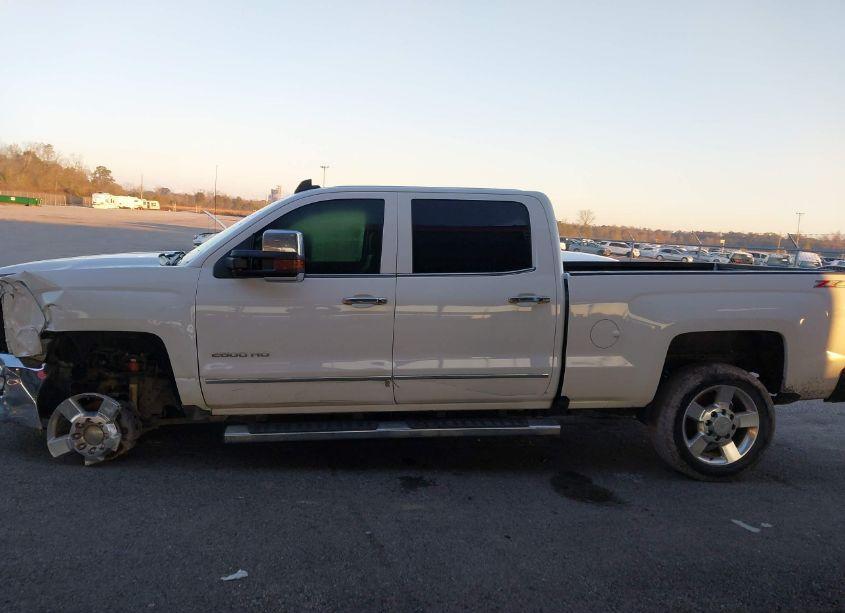 Photo 14 of 2016 Chevrolet Silverado 2500HD LTZ (VIN 1GC1KWE87GF308127)