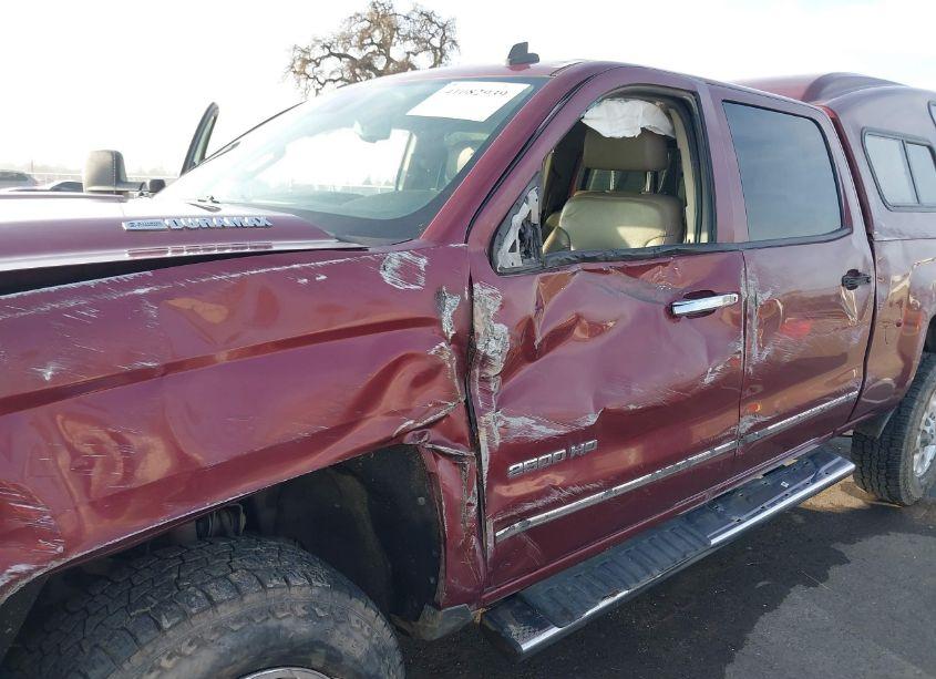 Photo 6 of 2015 Chevrolet Silverado 2500HD LTZ (VIN 1GC1KWE88FF197165)