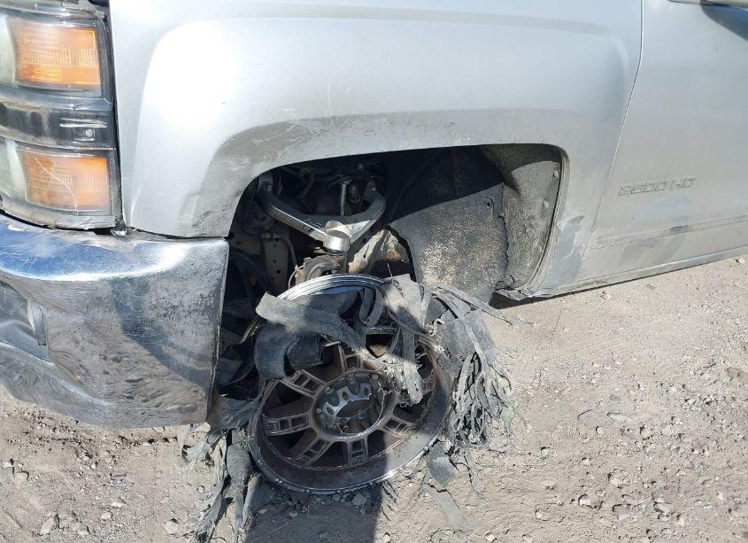 Photo 12 of 2015 Chevrolet Silverado 2500HD LTZ (VIN 1GC1KWE88FF635182)