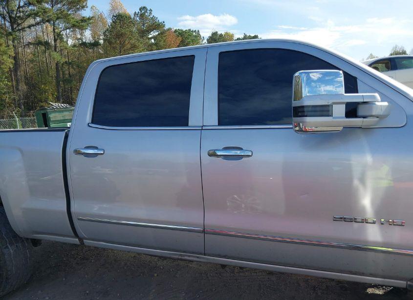Photo 14 of 2015 Chevrolet Silverado 2500HD LTZ (VIN 1GC1KWE88FF635182)