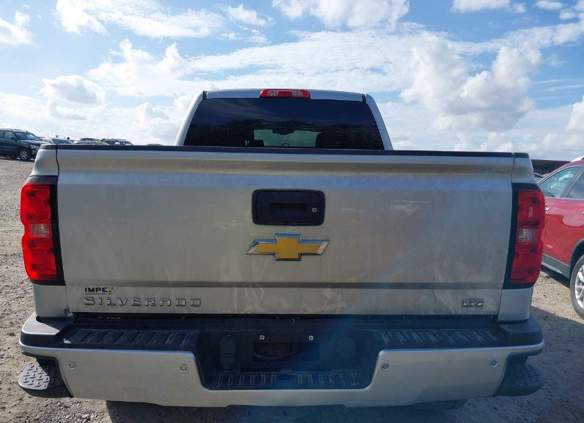 Photo 17 of 2015 Chevrolet Silverado 2500HD LTZ (VIN 1GC1KWE88FF635182)